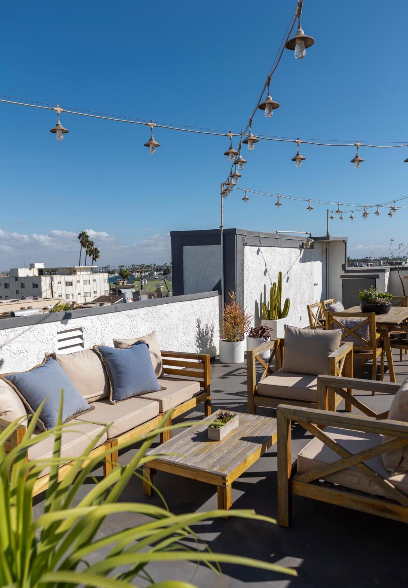 50 M To Sand Lgb 2 King Suites Long Beach Esterno foto
