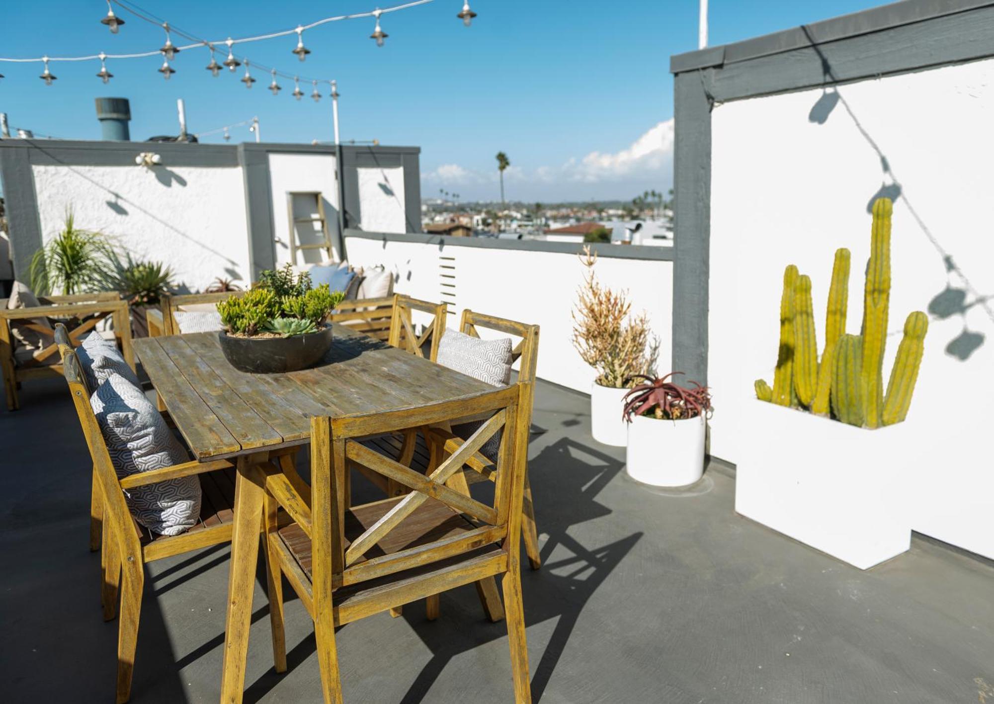 50 M To Sand Lgb 2 King Suites Long Beach Esterno foto